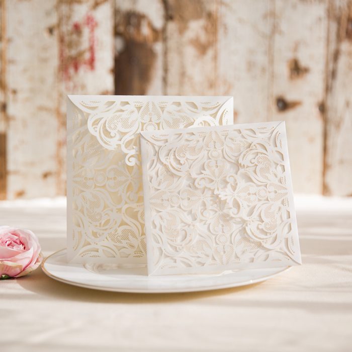 Faire-part pochette, dentelle blanche